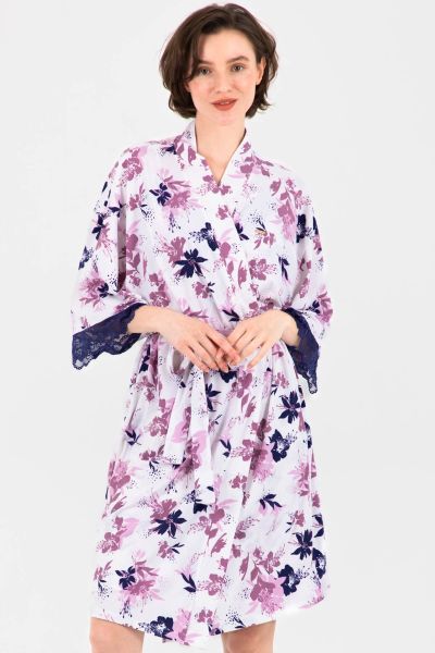 Ladies White Floral Lace Robe