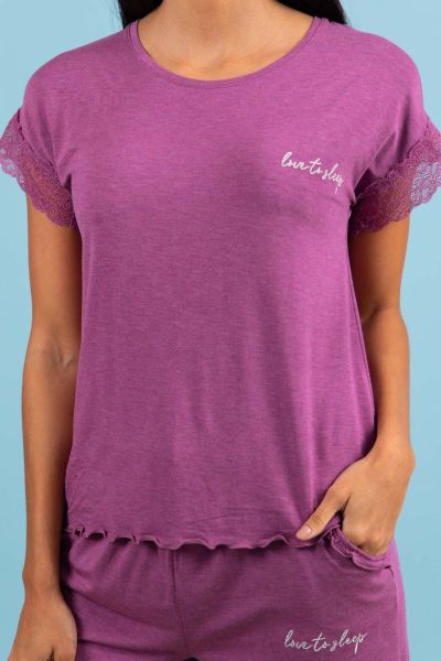 Ladies Plum Top With Lace
